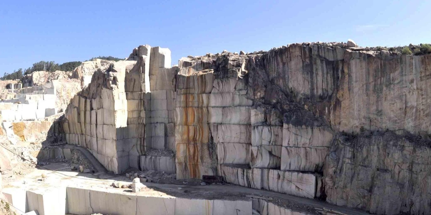 granito rosa atios v3.jpg